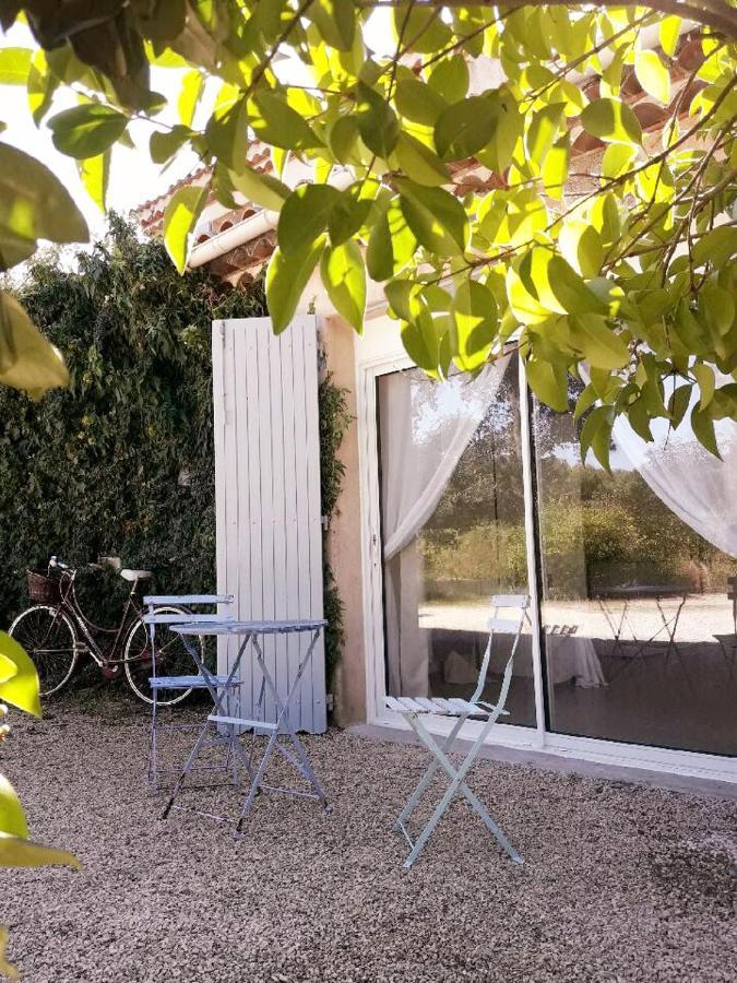 Studio avec jardin entre Aix-en-Provence, Luberon et Verdon Peyrolles-en-Provence Extérieur photo